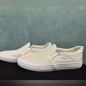 Vans Asher Slip-ons Size 8 Women’s